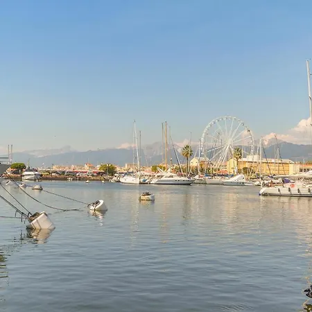 Appartement Pet Friendly In Viareggio