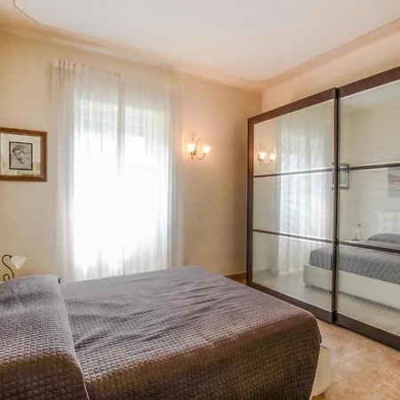 Apartment Pet Friendly In *